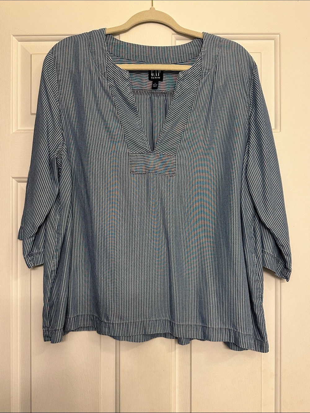 Gap Blue and White Pinstripe V-Slit Tunic